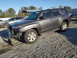 Toyota 4Runner SR5 4.0L 6 2015