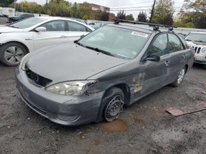 Toyota Camry LE 2.4L 4 2005