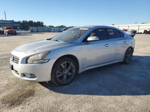 Nissan Maxima S 3.5L 6 2014