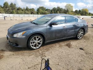 Nissan Maxima S 3.5L 6 2010
