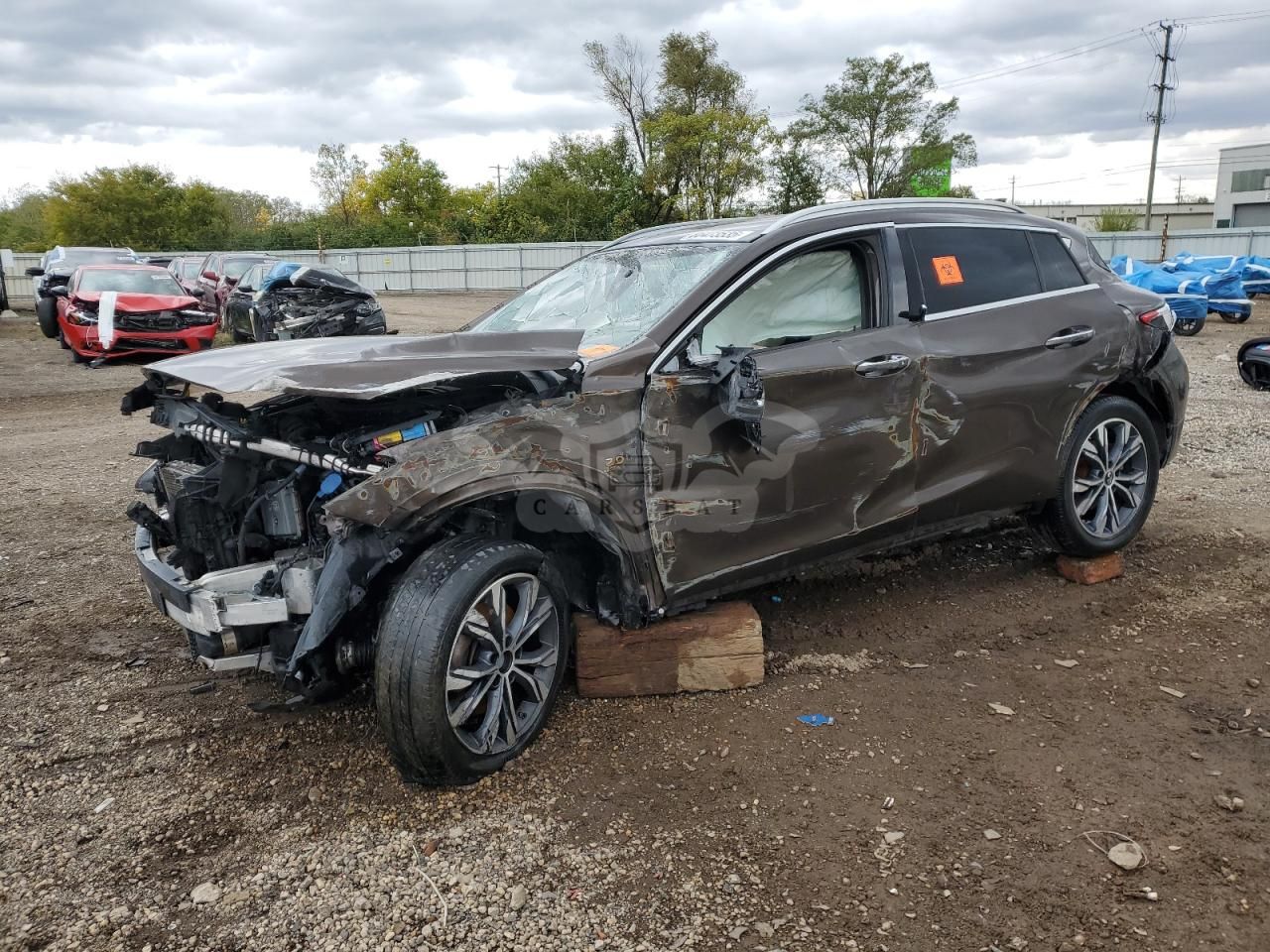 Infiniti QX30 BASE 2.0L 4 2018