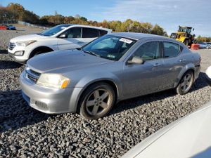 Dodge Avenger SE 2.4L 4 2013
