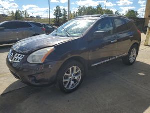 Nissan Rogue S 2.5L 4 2011
