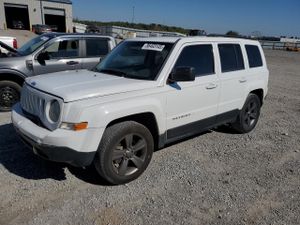 Jeep Patriot LATITUDE 2.0L 4 2015