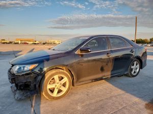 Toyota Camry L 2.5L 4 2013