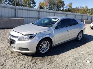 Chevrolet Malibu 1LT 2.5L 4 2015