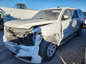Chevrolet Suburban K1500 5.3L 8 2015