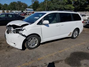 Toyota Sienna XLE 3.5L 6 2012