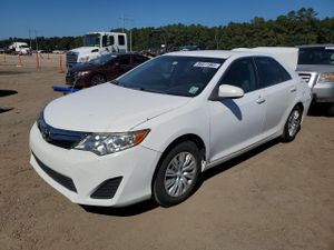 Toyota Camry BASE 2.5L 4 2012