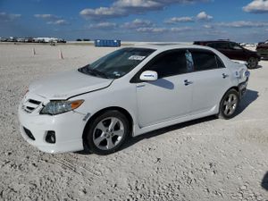 Toyota Corolla BASE 1.8L 4 2012