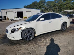 Nissan Maxima S 3.5L 6 2014