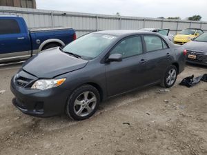 Toyota Corolla BASE 1.8L 4 2011