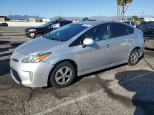 Toyota Prius 1.8L 4 2013