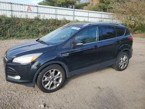 Ford Escape TITANIUM 2.0L 4 2014