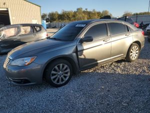 Chrysler 200 TOURING 2.4L 4 2013