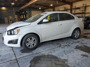 Chevrolet Aveo (Sonic) LT 1.8L 4 2013