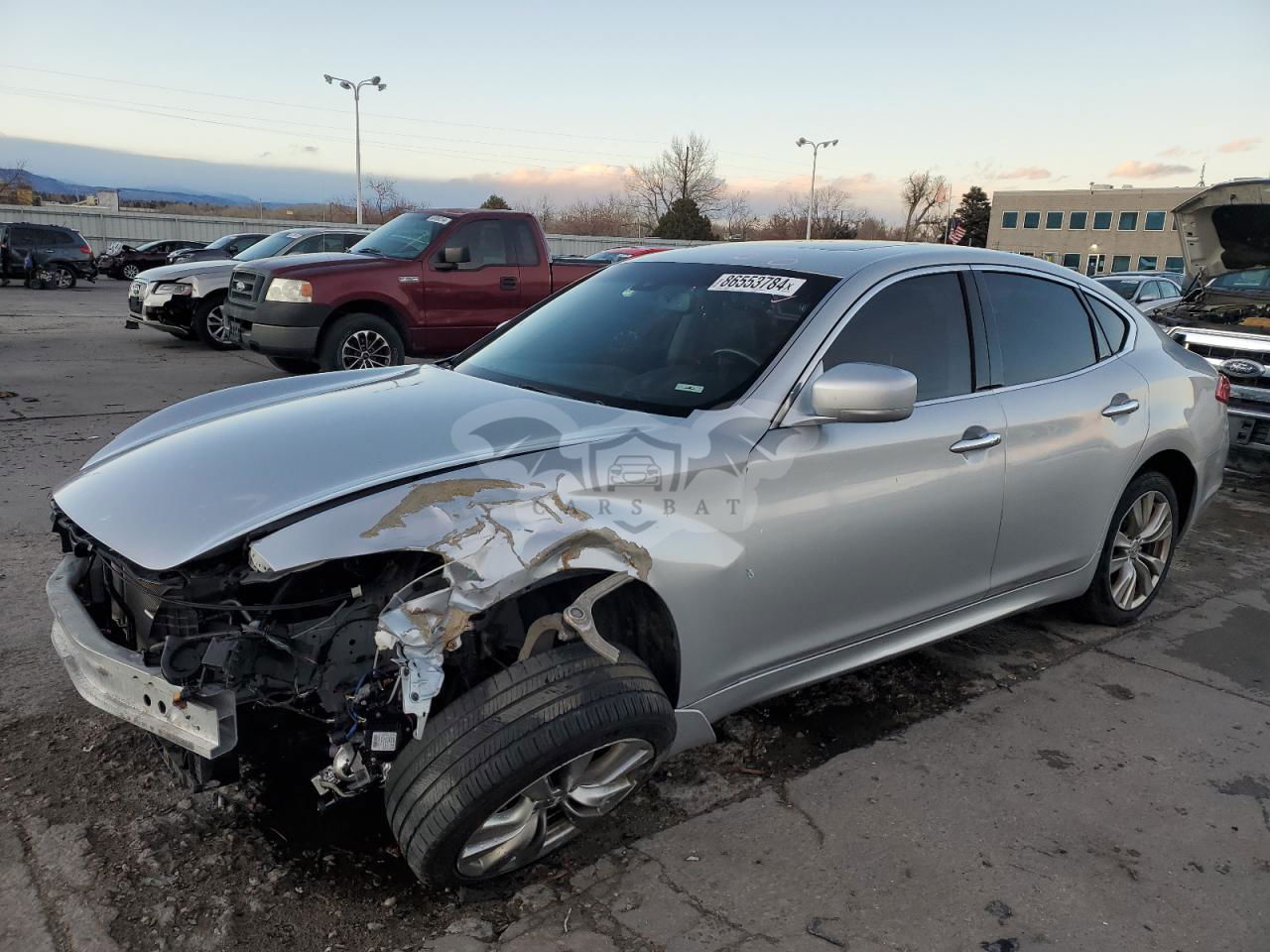 Infiniti M37 X 3.7L  6 2013