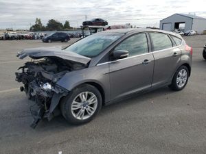 Ford Focus SEL 2.0L 4 2012
