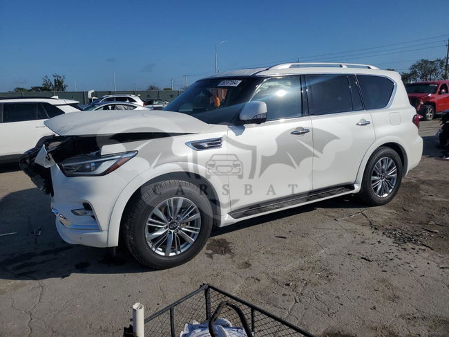 Infiniti QX80 LUXE 5.6L  8 2023
