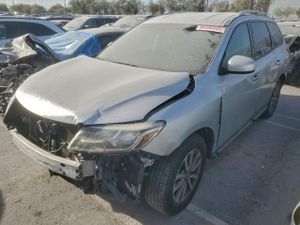 Nissan Pathfinder S 3.5L 6 2015