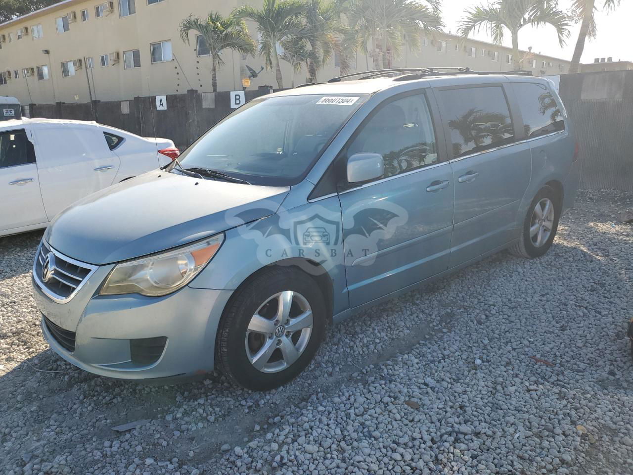 Volkswagen Routan SEL 4.0L  6 2009
