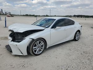 Lexus IS 300 2.0L 4 2021