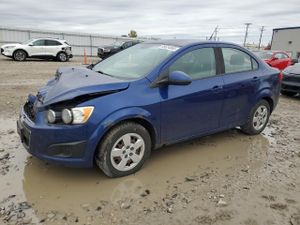 Chevrolet Aveo (Sonic) LS 1.8L 4 2013