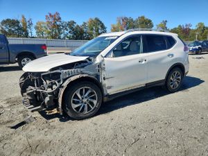 Nissan Rogue S 2.5L 4 2014