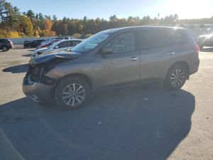 Nissan Pathfinder S 3.5L 6 2013