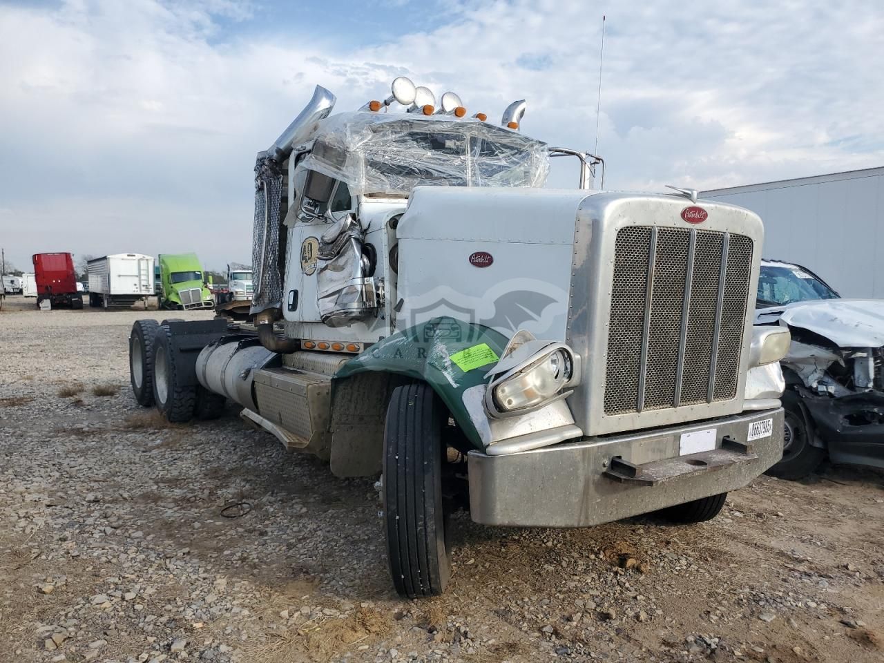 Peterbilt 388 12.9L 6 2011