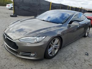 Tesla Model S 2015