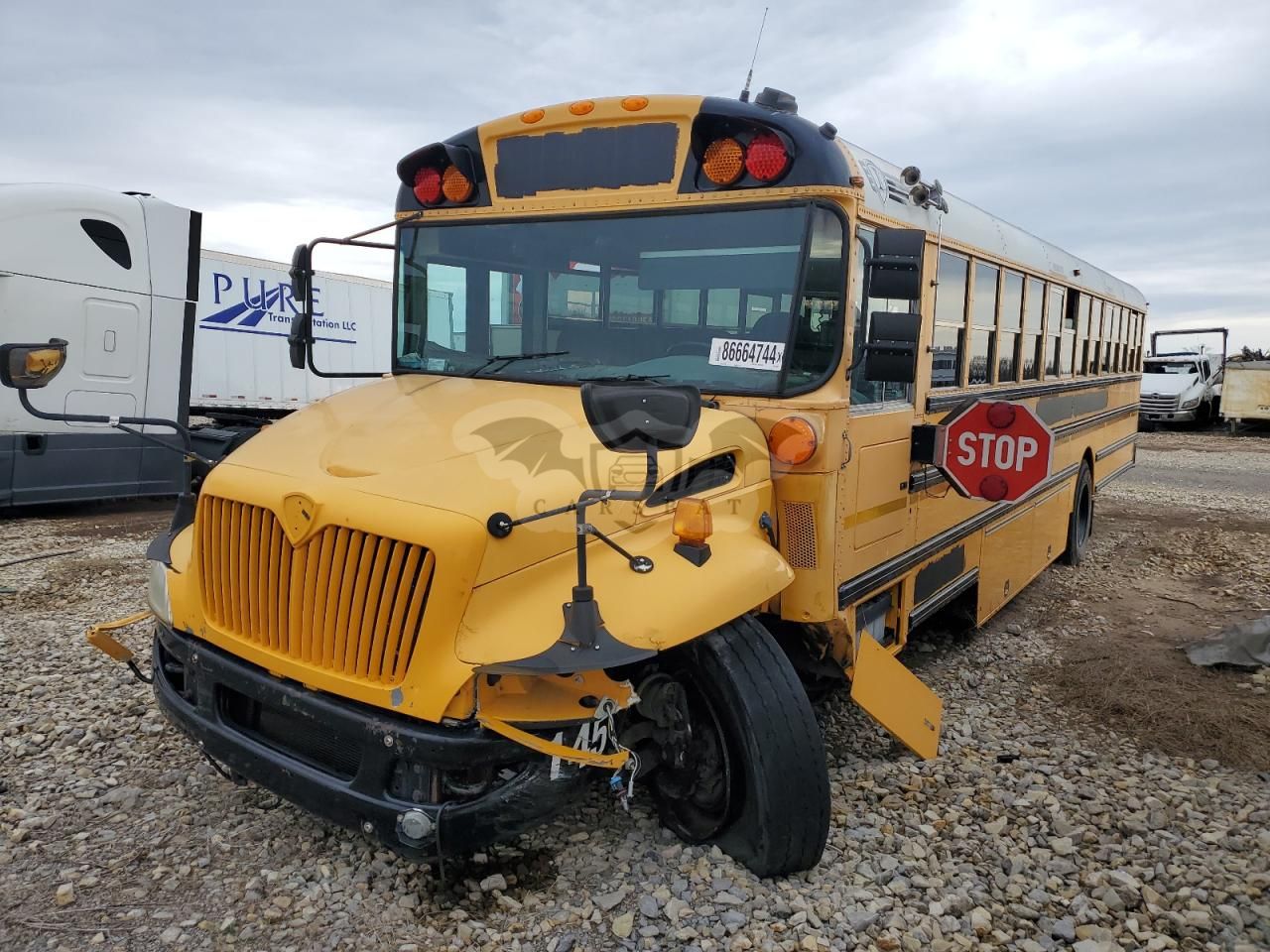 IC Corporation CE Series CE 7.6L 6 2012