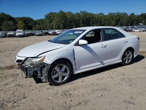 Toyota Camry L 2.5L 4 2013