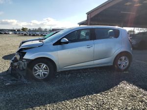 Chevrolet Aveo (Sonic) LT 1.8L 4 2013