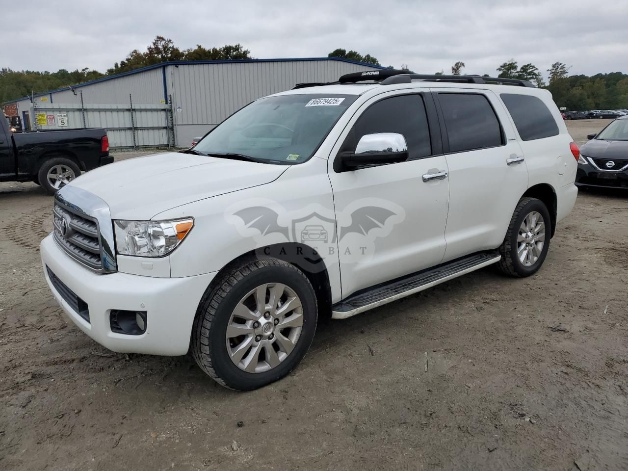 Toyota Sequoia PLATINUM 5.7L 8 2011