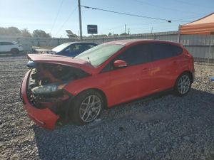 Ford Focus SE 2.0L 4 2015