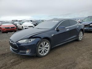 Tesla Model S 85D 2015