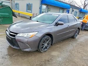 Toyota Camry LE 2.5L 4 2015