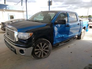 Toyota Tundra CREWMAX LIMITED 5.7L 8 2011