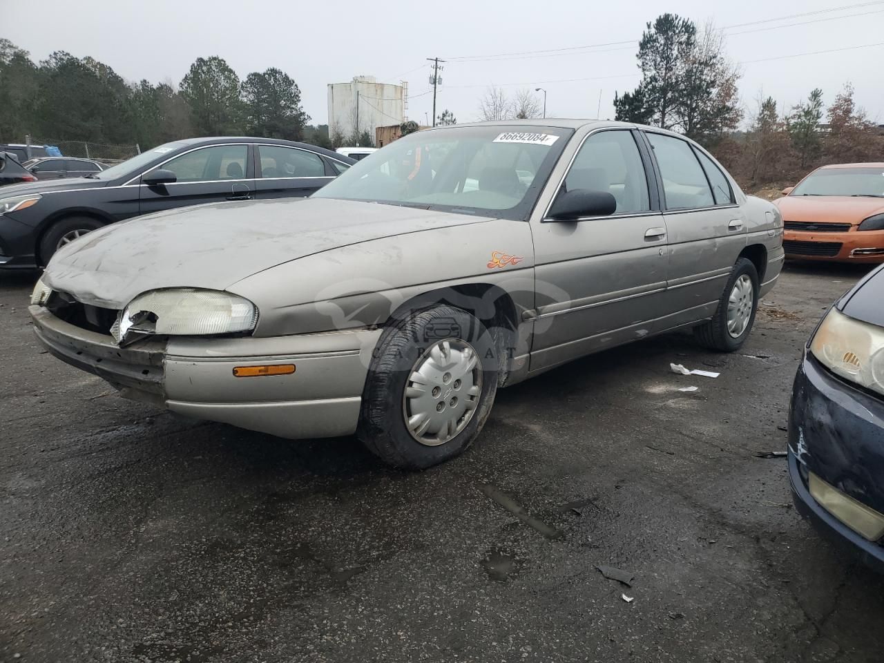 Chevrolet Lumina BASE 3.1L 6 1999