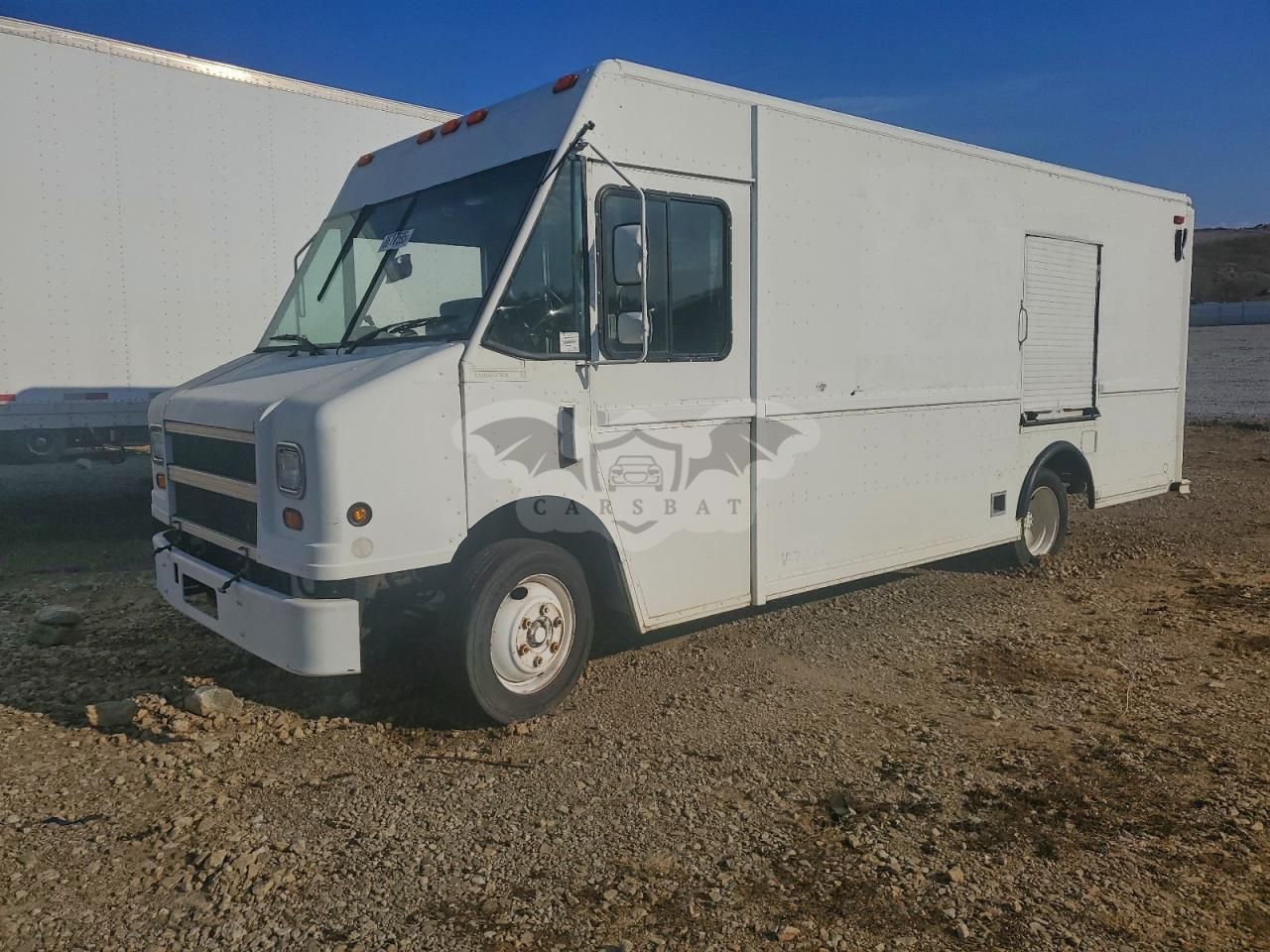Freightliner Business Class M2 M LINE WALK-IN VAN 5.9L 6 2004