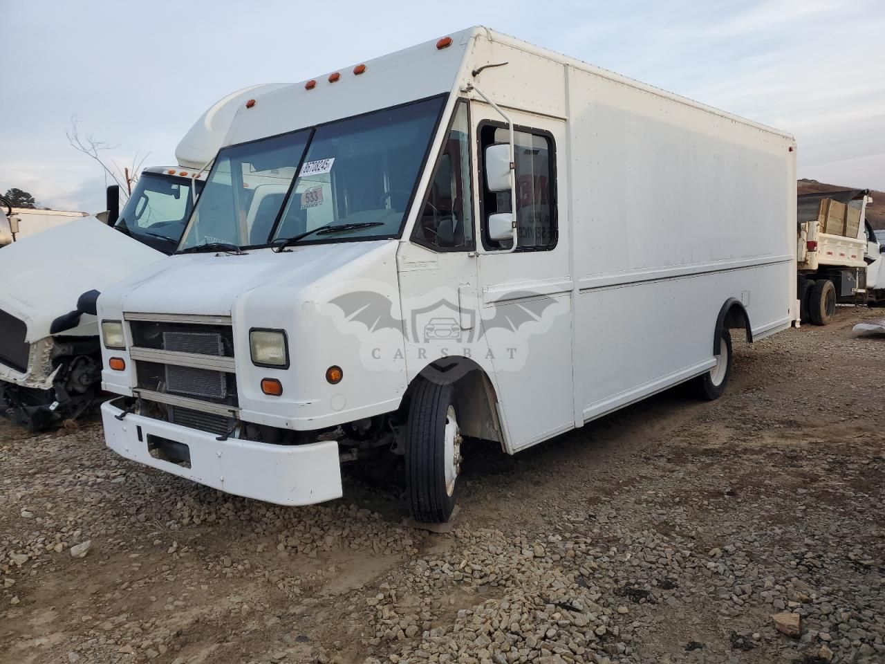 Freightliner Business Class M2 M LINE WALK-IN VAN 5.9L 6 2001