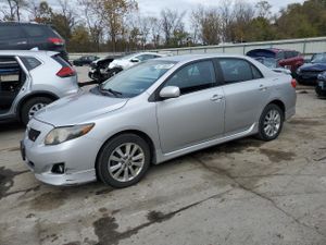Toyota Corolla BASE 1.8L 4 2010