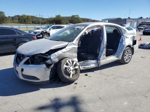 Nissan Sentra S 1.8L 4 2014