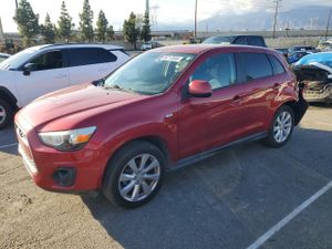 Mitsubishi Outlander ES 2.0L 4 2014