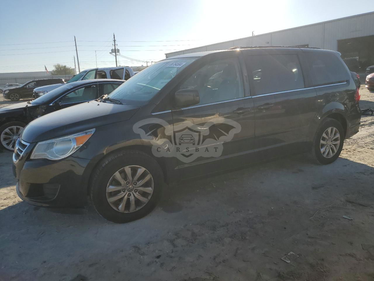 Volkswagen Routan SE 3.6L  6 2012