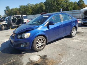 Chevrolet Aveo (Sonic) LT 1.8L 4 2013