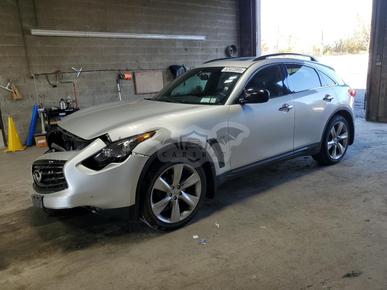 Infiniti QX70 3.7L 6 2015