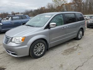 Chrysler Town & Country TOURING L 3.6L 6 2013