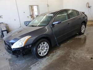 Nissan Altima BASE 2.5L 4 2010
